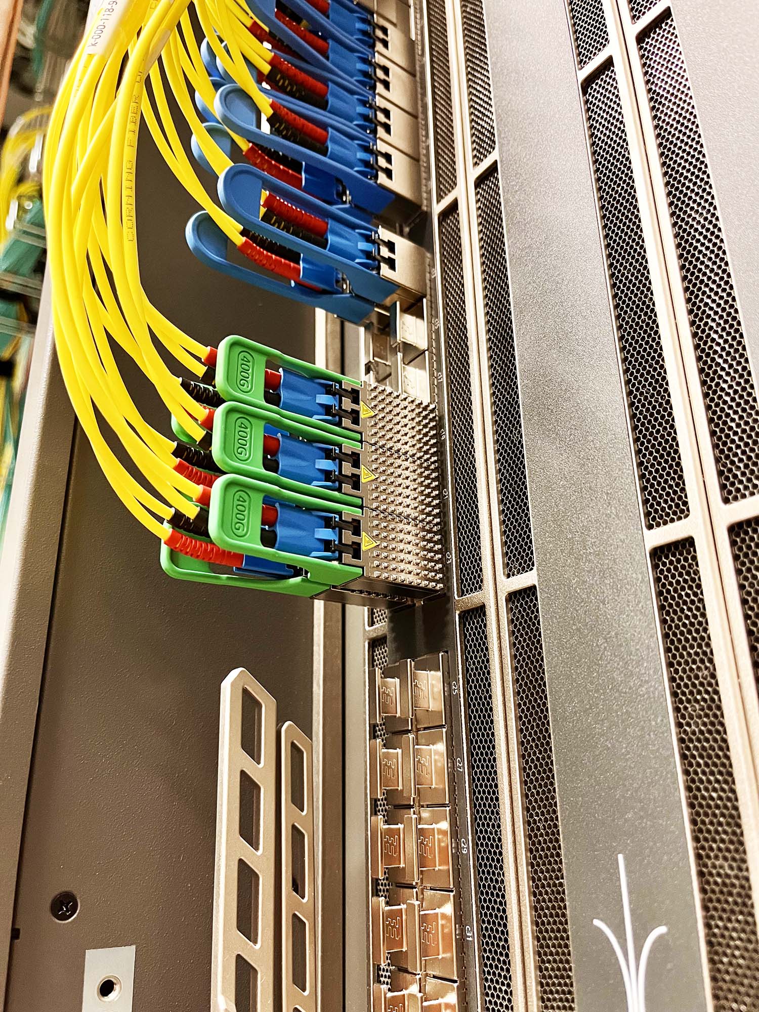 Die ersten 400G-SFP´s im X-WiN (grün)